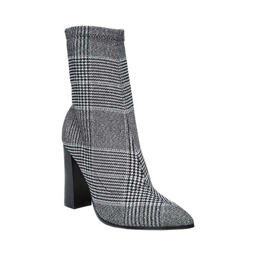 fergie admire bootie