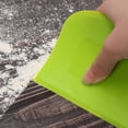 thumbnail image 3 of Suanyok - Raspador de masa de 2 piezas para pan, crema, pastel, cortador de pizza, raspador de banco, seguridad alimentaria, plástico flexible, multifunción, raspador de cocina, blanco, verde Xemadio CDWJ560, 3 of 8