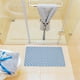 thumbnail image 4 of Alfombra de baño antideslizante larga, TPE amigable, con orificios múltiples a prueba de fugas, alfombra con ventosas, anticaídas, 88*40cm, azul, 4 of 6