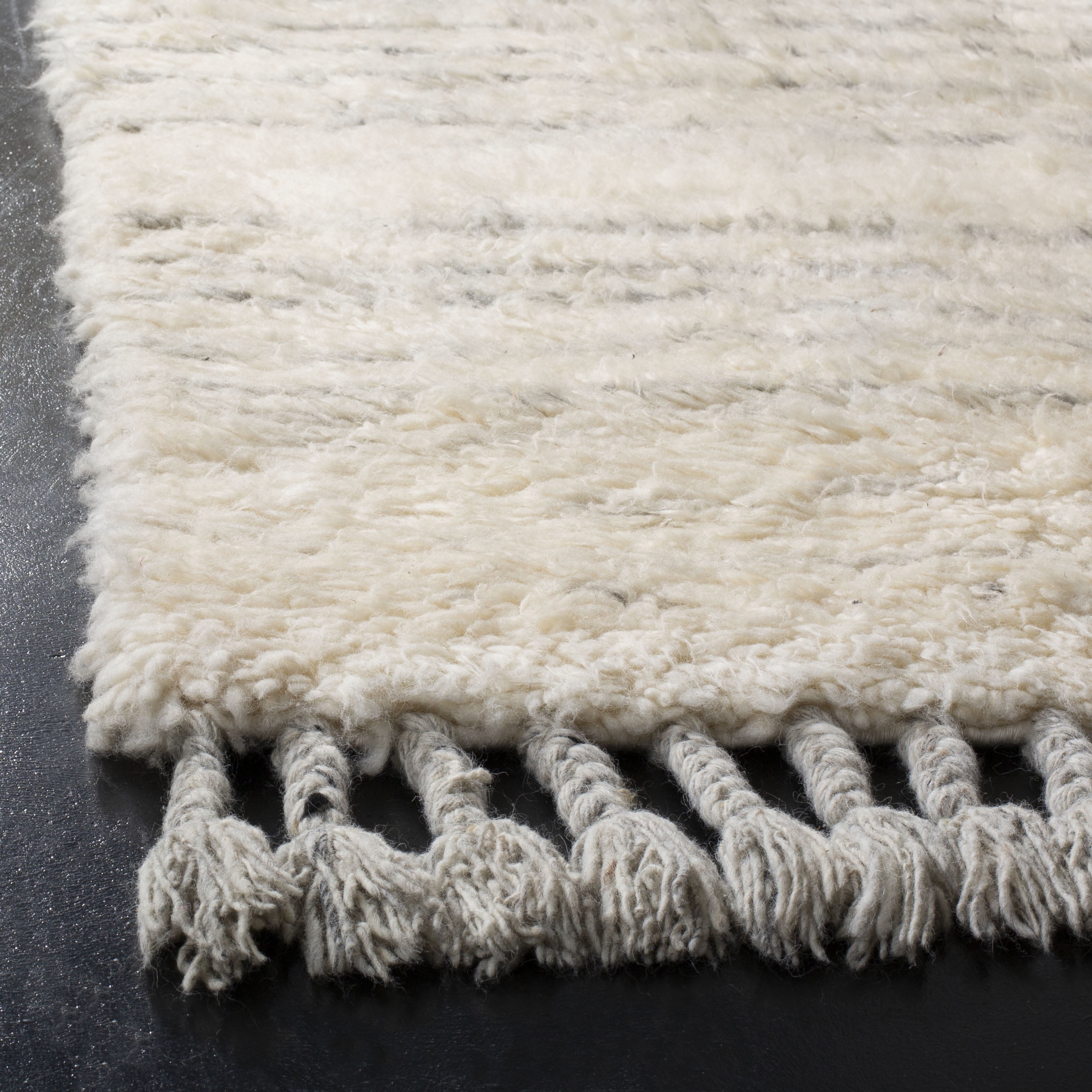 Safavieh Kenya Eustacia Abstract Area Rug, Ivory/Gray, 6' x 9'