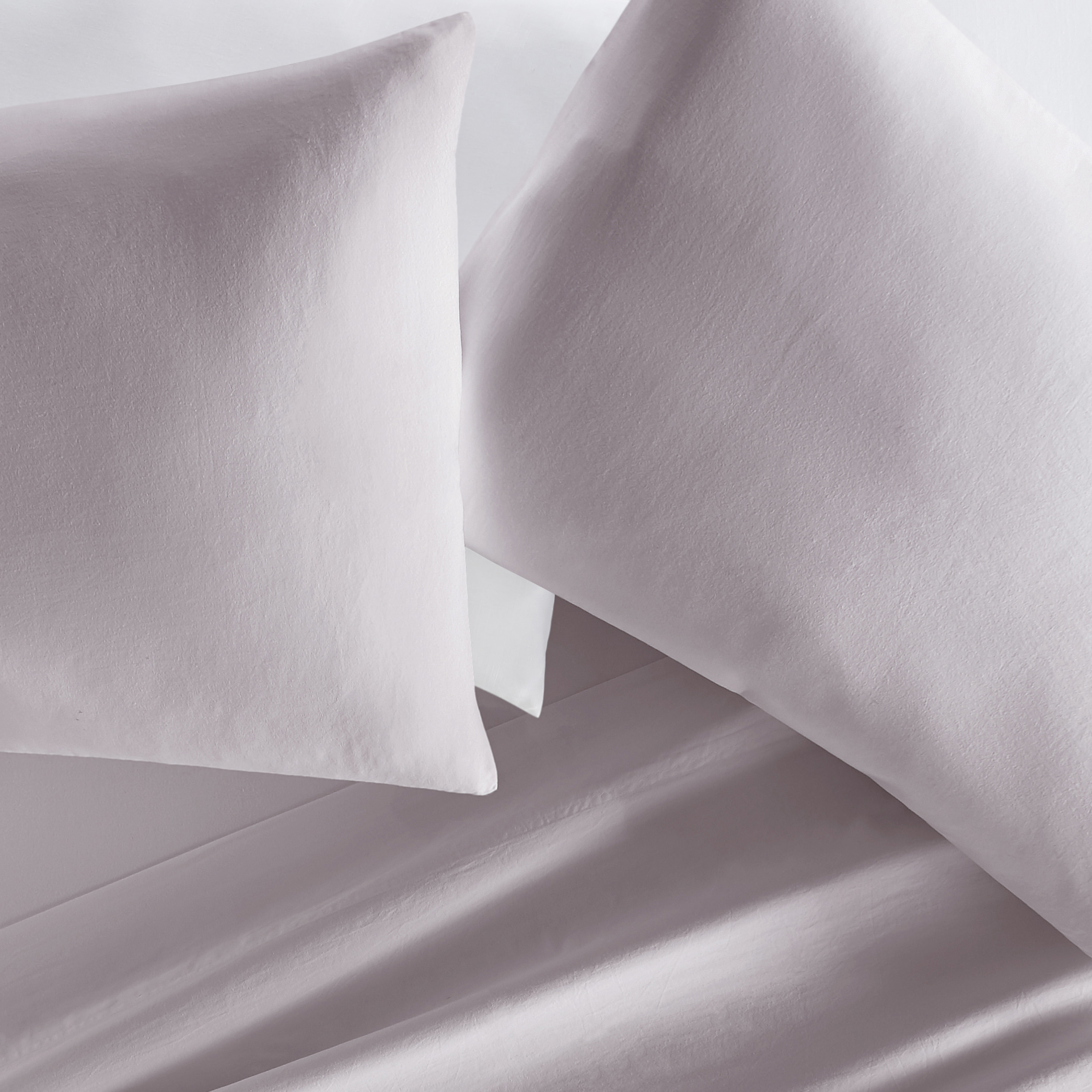 Mauve 300TC Cotton Cooling Pillow Case Set, Standard/Queen, by Noble Linens