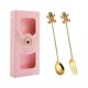 thumbnail image 2 of Kits de cubiertos navideños, juego de cucharas y tenedores navideños para postres, restaurantes y cocinas. pan de jengibre rosa, 2 of 9