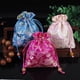 thumbnail image 2 of Set de bolsas de regalo para joyas, brocado floral, 11 x 14 cm (3 unidades), 2 of 3
