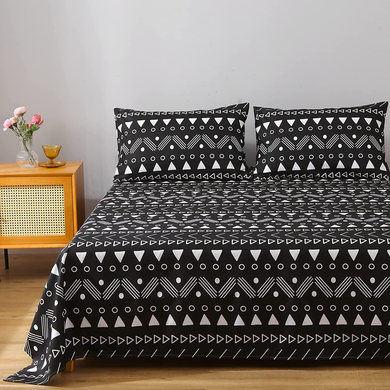 Boho Aztec Bed Sheet Set Queen for Men Women Black and White Geometric