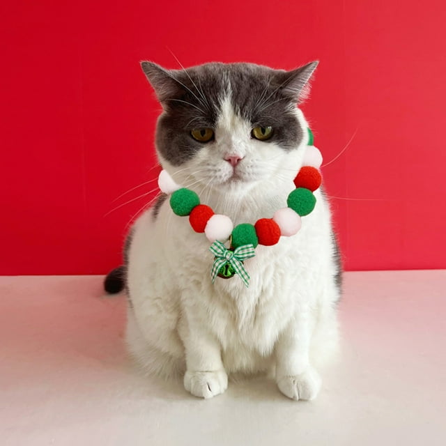 Pet Ball Collars With Bows Are Suitable For Christmas And Winter Holiday Decorations For Small And Medium-sized Dogs