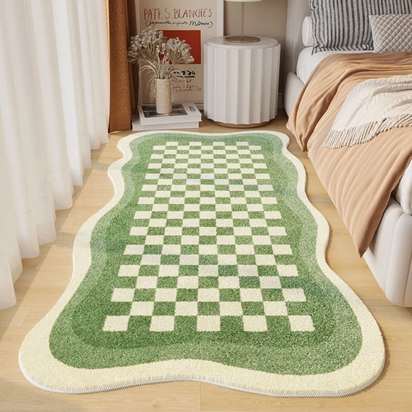 Alfombras de baño, la alfombra de la sala de estar es geométricamente buena para uso doméstico, el dormitorio está cubierto con tapetes y la alfombra de la mesita de noche se usa como tapete.