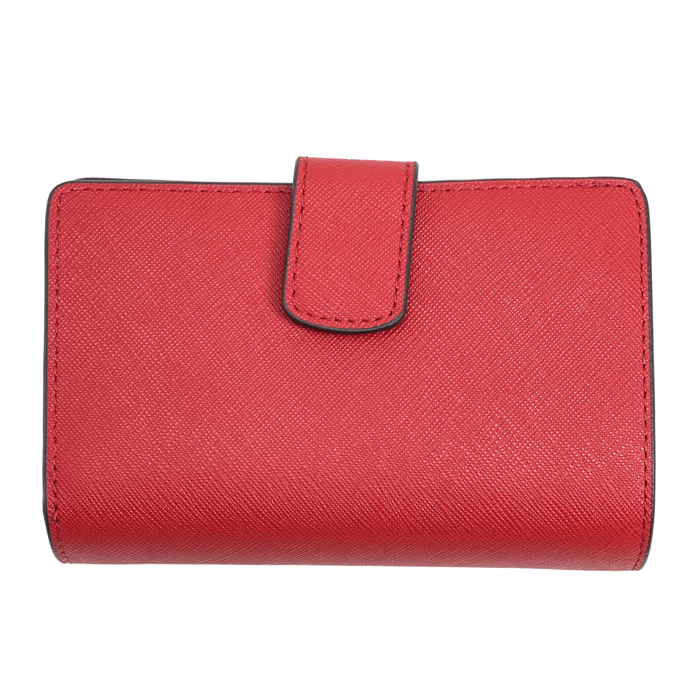 b8ff3586-858d-46a2-b8a6-