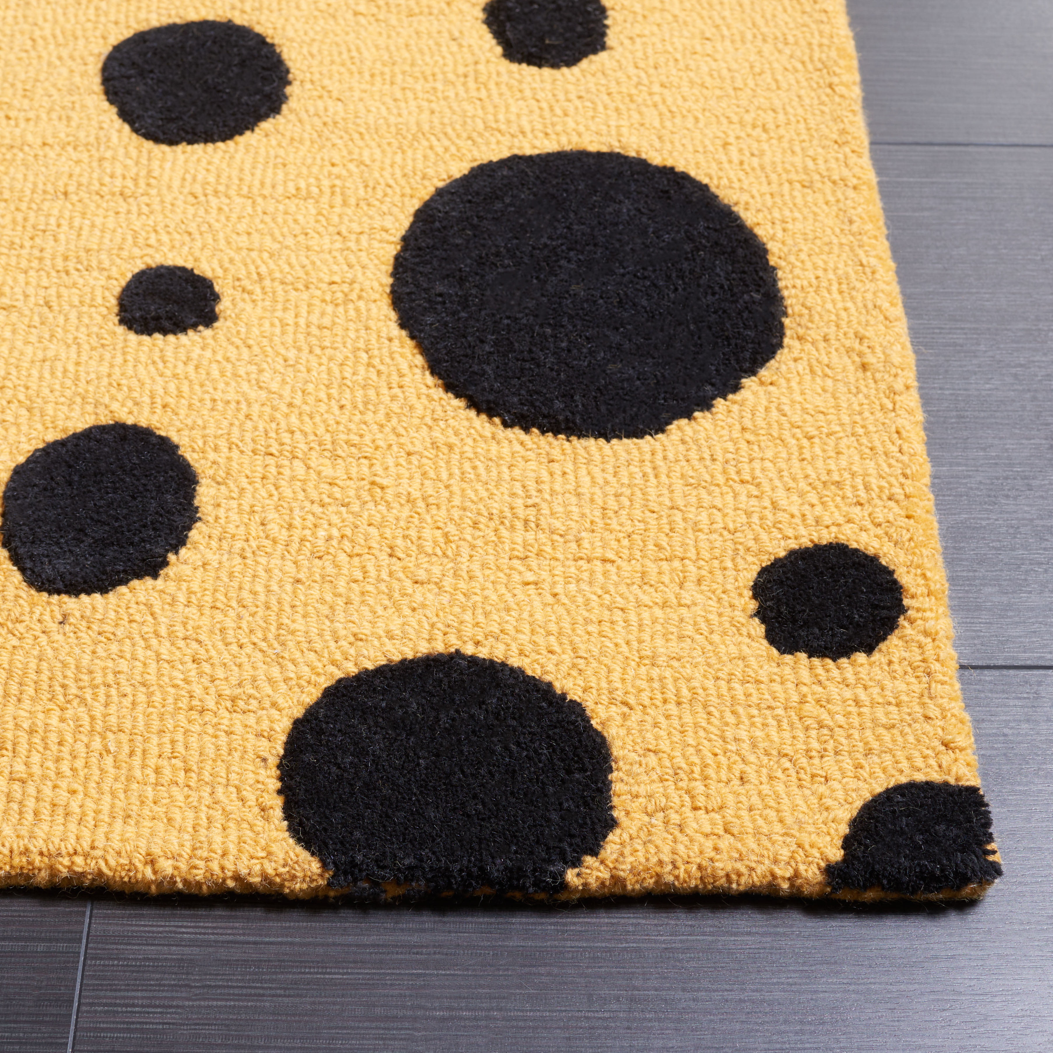 SAFAVIEH Cambridge Talisha Dot-Print Area Rug, Gold/Black, 8' x 10'