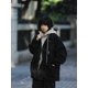 thumbnail image 3 of Parkas para mujer con capucha, acogedoras, suaves, resistentes al viento, estilo japonés, ropa de calle, versátiles, modernas, diseño de botones falsos de dos piezas, estética elegante., 3 of 6