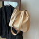thumbnail image 2 of Bolso de mano de cuero suave estilo coreano para mujer, bandolera de un solo hombro, versátil, a la moda, 2025, 2 of 5