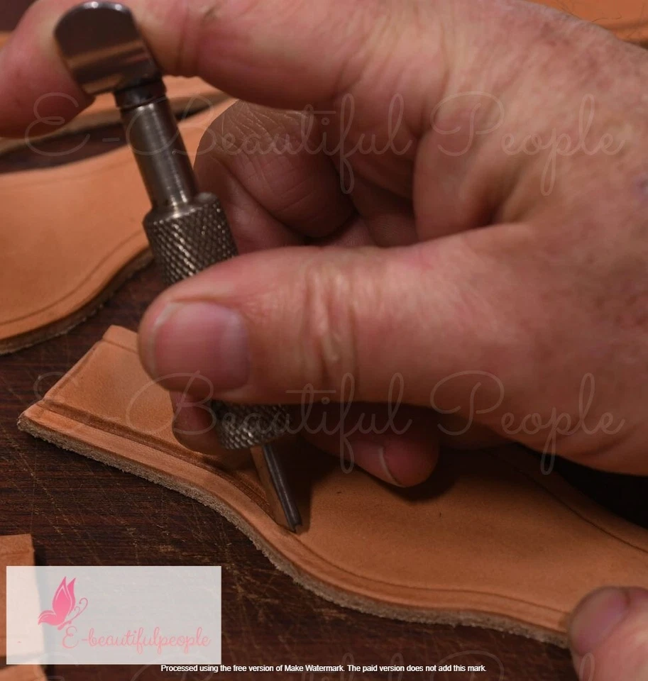 Leather Gun Revolver Holster Cowboy Western Hand Crafted- Barrel size :"5-6"