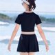 thumbnail image 4 of Vestido de Manga Corta de Niñas Traje de Baño Conservador Vestido Uniforme de Estilo Deportivo para la Fiesta de Playa, 4 of 7