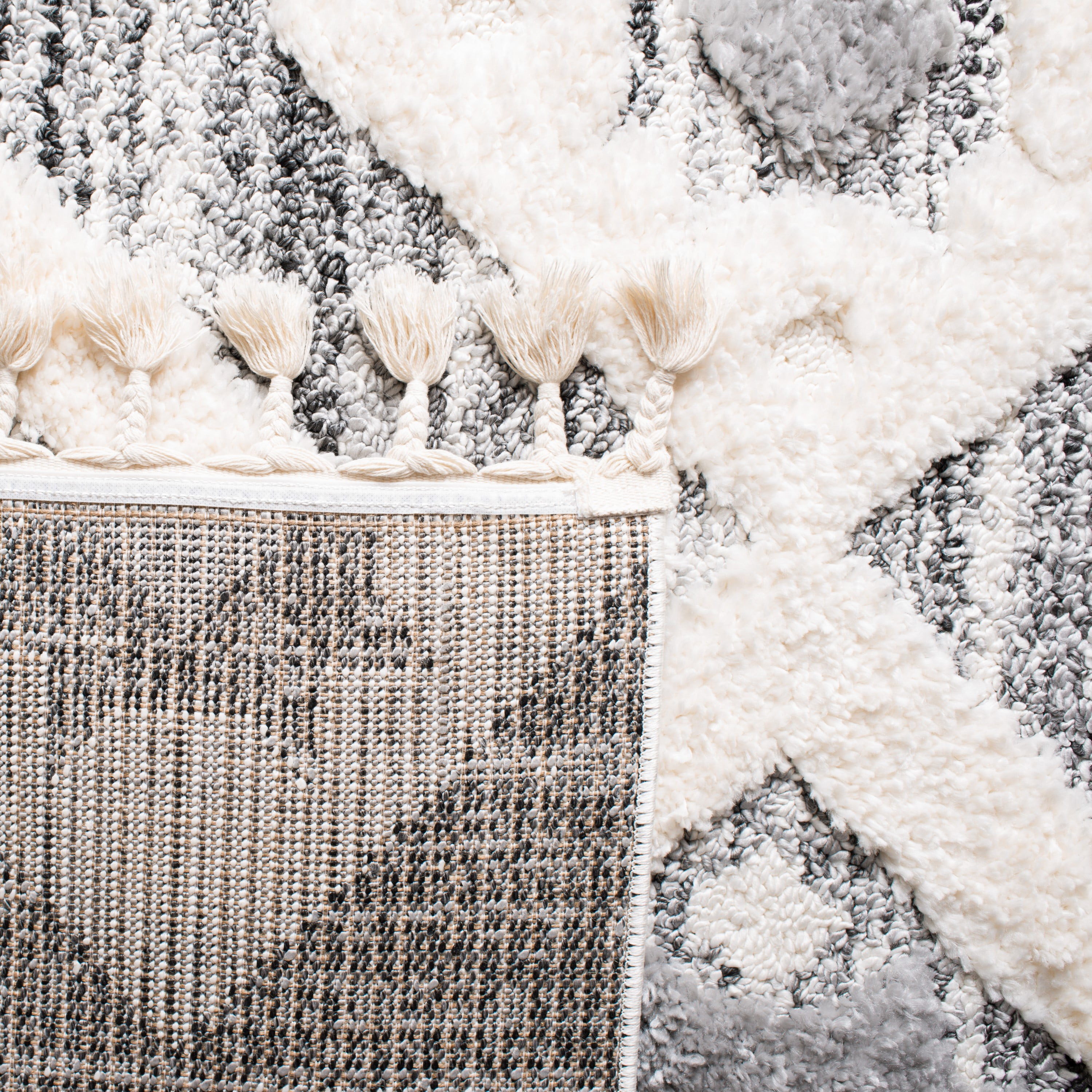 SAFAVIEH Moroccan Tassel Shag Dawson Moroccan Geometric Area Rug, Grey/Ivory, 6'7" x 6'7" Square