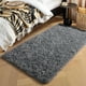 thumbnail image 1 of Alfombra PAGISOFE moderna de felpa gris suave de 2 x 4 pies para dormitorio, 1 of 8