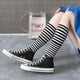 thumbnail image 5 of Balery Black And White Stripes Calcetines novedosos Calcetines deportivos Calcetines hasta la rodilla Calcetines de algodón Calcetines originales y geniales, 5 of 6
