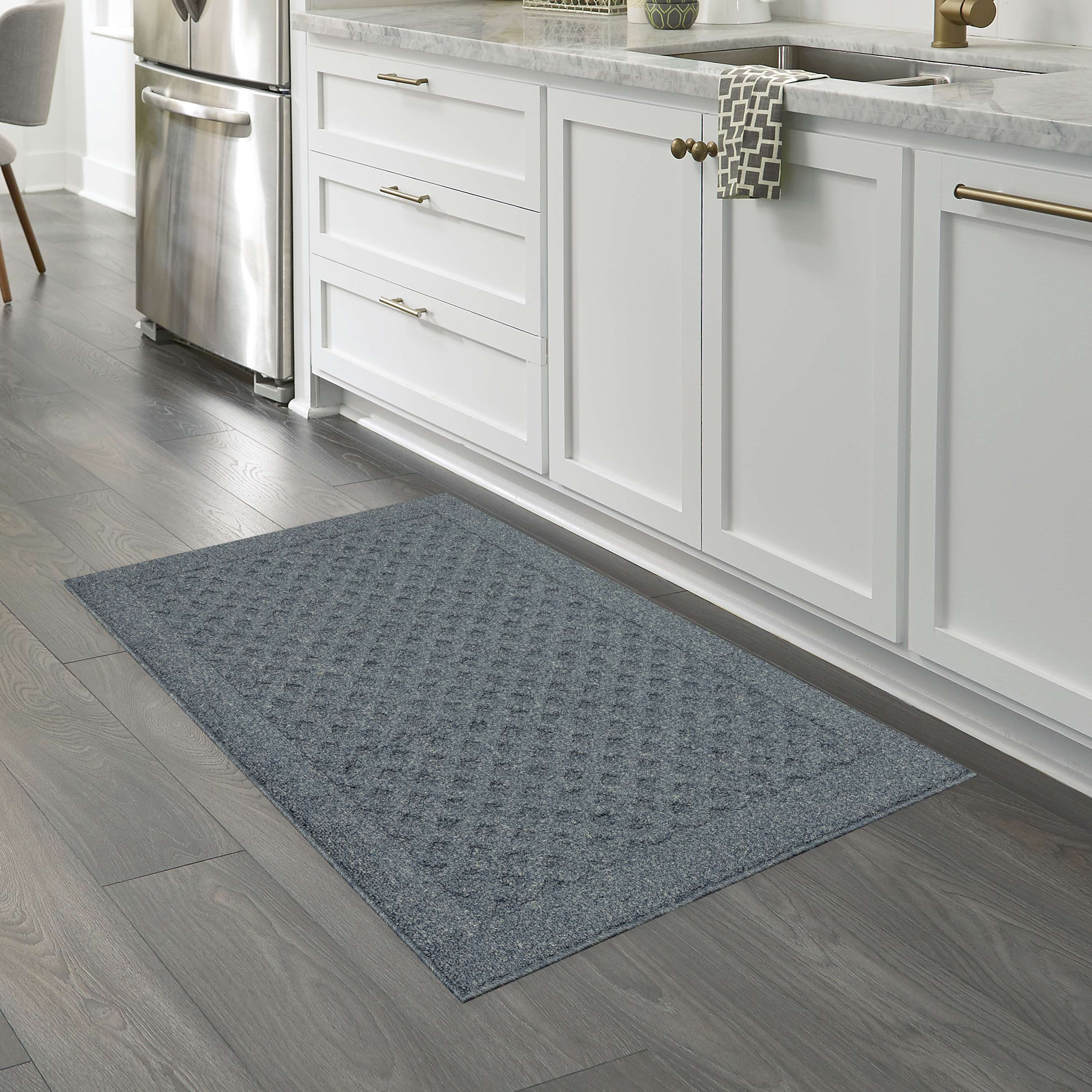 Mainstays Dylan Solid Diamond Olefin Navy Blue Indoor Accent Rug, 2'6"x3'10"