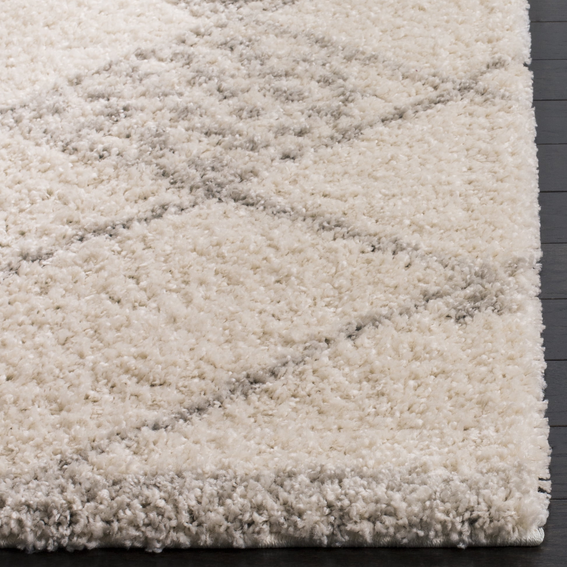 SAFAVIEH Arizona Almira Geometric Shag Runner Rug, Ivory/Grey, 2'3" x 8'
