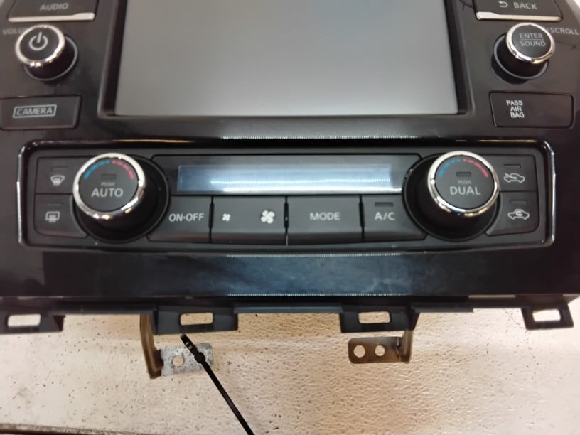 Pre-Owned 16 Nissan Maxima Navigation Radio & Display w/Temperature Control 259154RA1B OEM - Verify Specific Vehicle Fitment In Description - (Good)