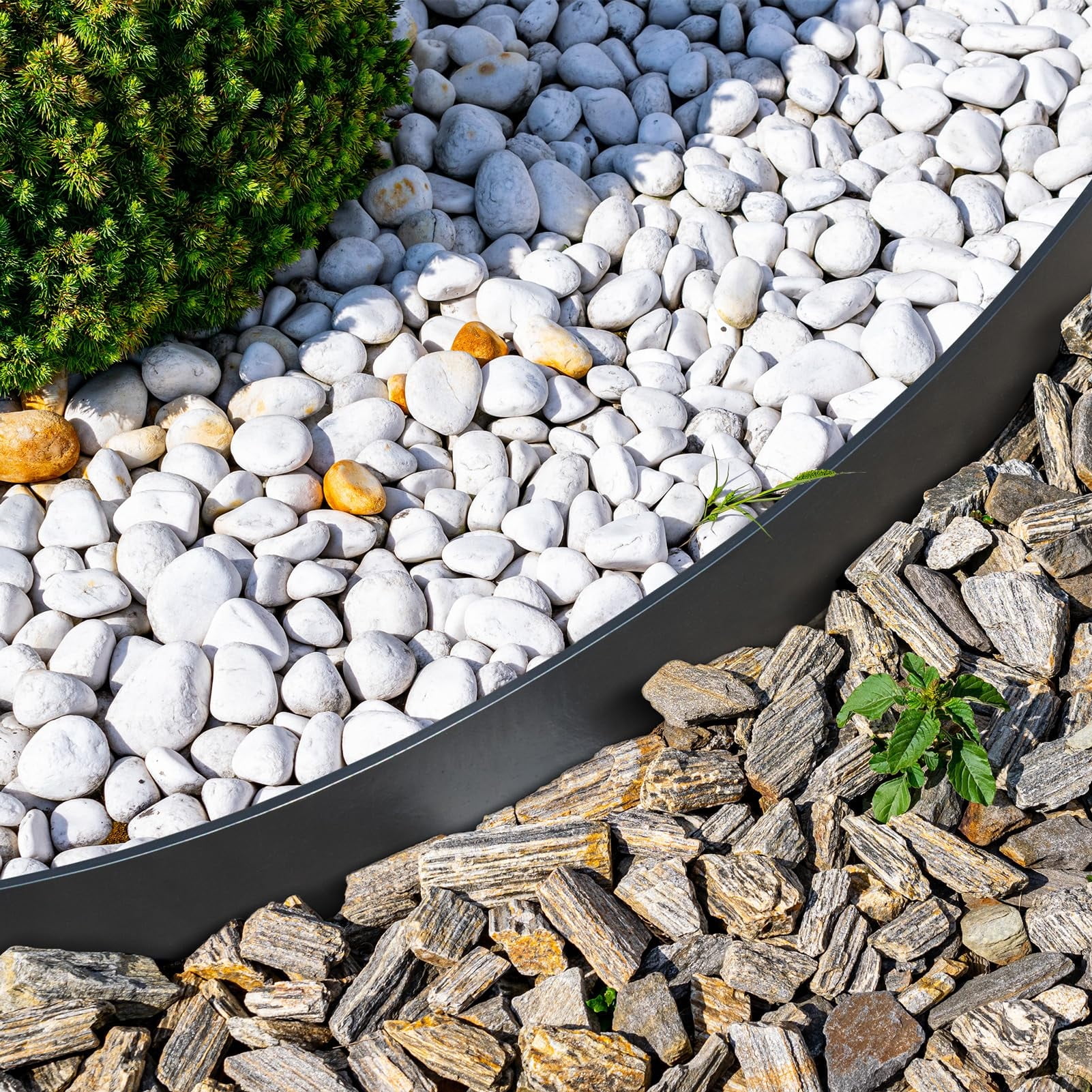 KORALAKIRI Landscape Edging Kit, 40ft Garden Edging Border 2 Inch Tall with 50 Pcs Spikes, Edging for Landscaping, Garden, Black
