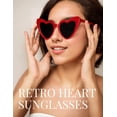 thumbnail image 2 of Lentes de Sol Ricawa Vintage Forma de Corazón Cat Eye Paquete de 8 en Rojo, 2 of 7