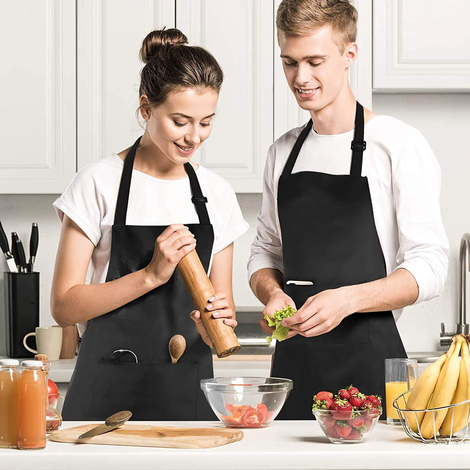 4 Pack Chef Aprons, Black Apron with 2 Pockets, Waterproof Adjustable Apron for Men Women, Professional Kitchen Apron for Cooking, Gardening, Restaurant, BBQ, Cafe