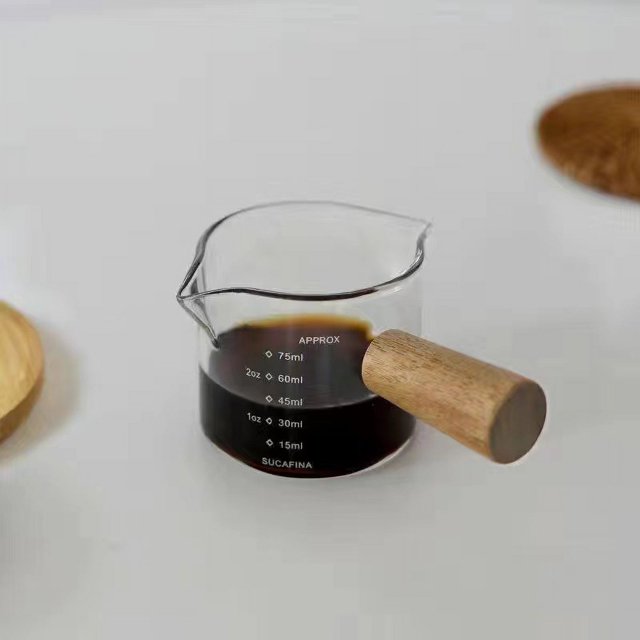 Pequeña taza de leche, jarra para leche, báscula para espresso, taza medidora, taza para café y leche, mango de madera, jarra para leche pequeña para el hogar