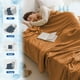 thumbnail image 3 of Manta refrescante de mezcla de algodón y rayón para quienes duermen con calor, transpirable y ligera, con regulación de temperatura para cama o sofá. Aestivo | Naranja | AESTIVO, 3 of 7