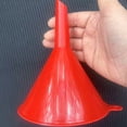 thumbnail image 4 of Ensemble d'Entonnoirs à Huile en Plastique Rouges pour Transfert de Fluide de Voiture, Entonnoir de Remplissage Portable pour la Maison, Étanche, Outil Polyvalent pour l'Entretien Auto DIY, Usage en Cuisine, 4 of 7