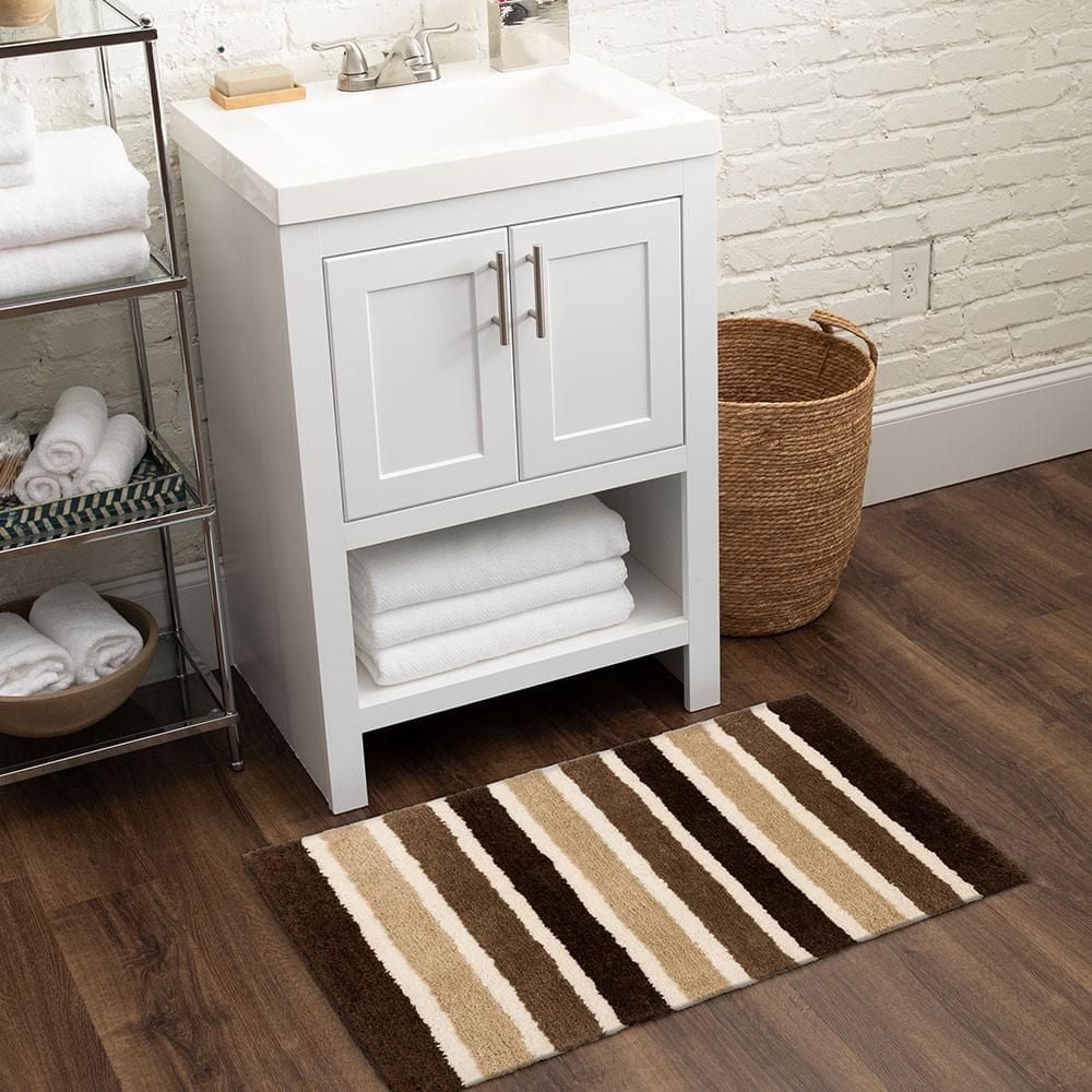 Hometrends Studio Polyester Bath Mat 20" x 32"