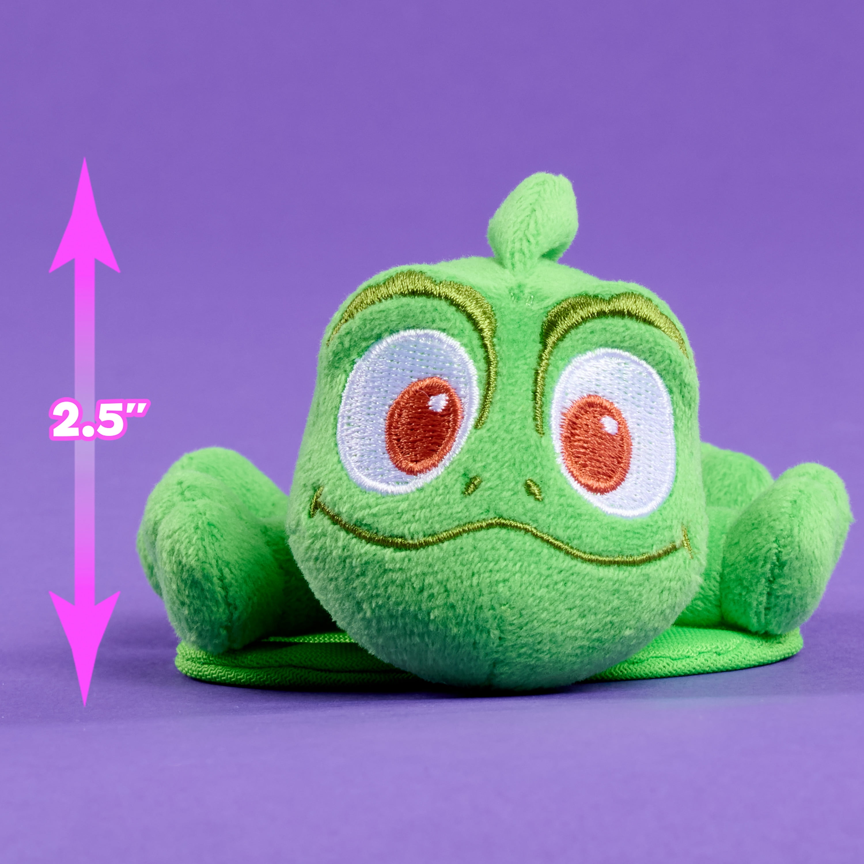 Disney Princess Perch’d Shoulder Plush Pascal, Collectable 2.25 Inch Plush, for Boys and Girls Ages 3 and up