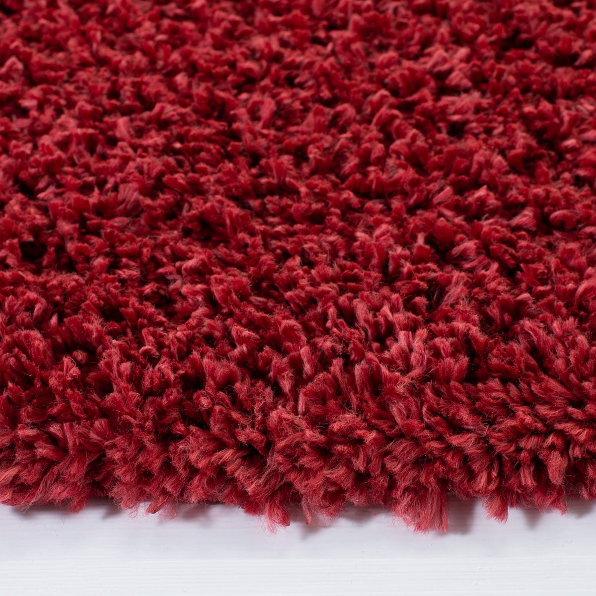 SAFAVIEH August Sophia Solid Shag Area Rug, Red, 6'7" x 6'7" Round