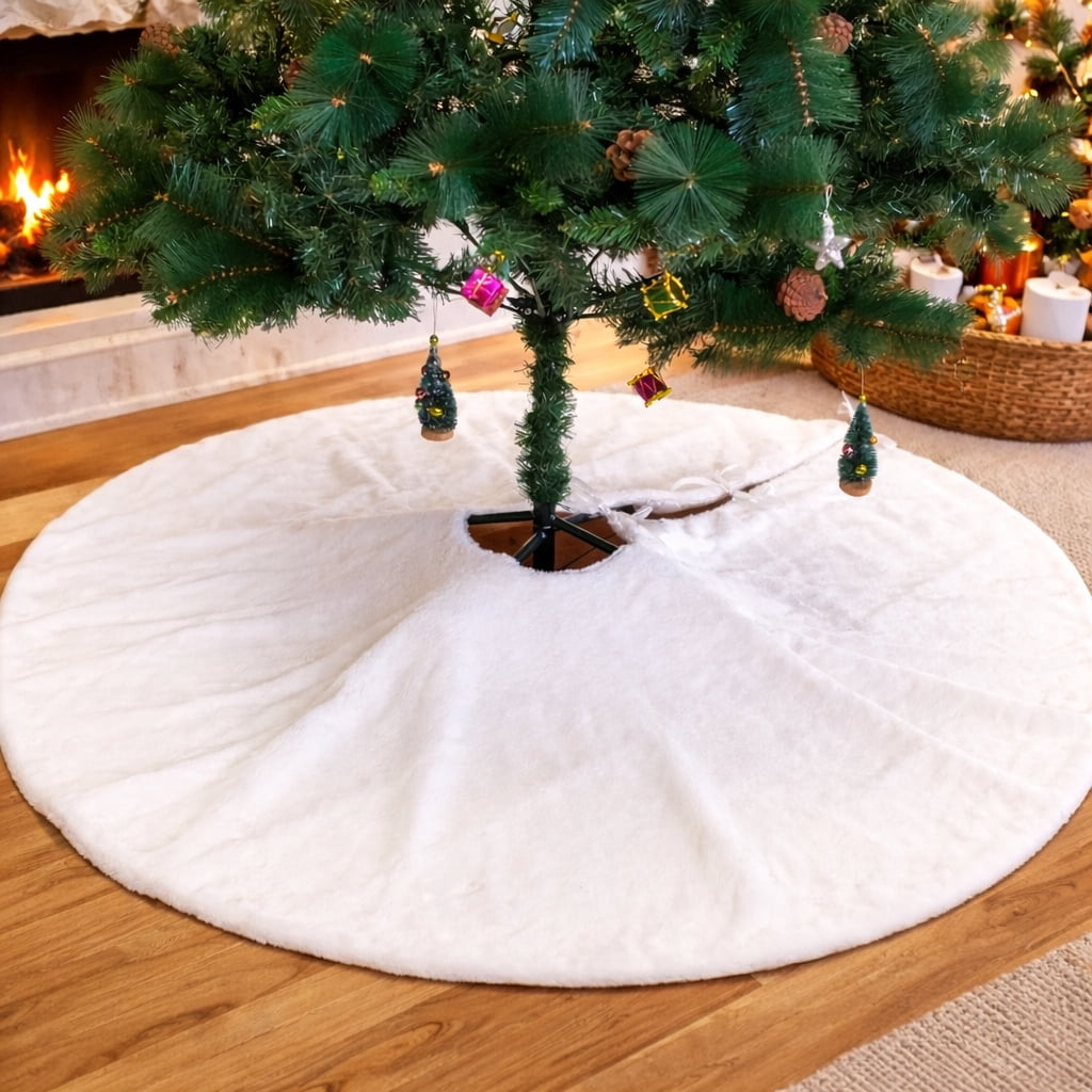 Rumius 55 in. White Christmas Tree Skirt