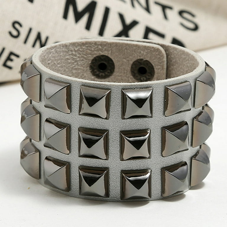 アクセサリー 08AW NUMBER NINE Portland leather bangle 08AW NUMBER NINE Portland leather bangle - メルカリ
