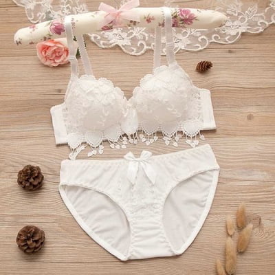 Sexy Embroidery Lace Underwear Sets High Quality Bra Set 3/4 Cup