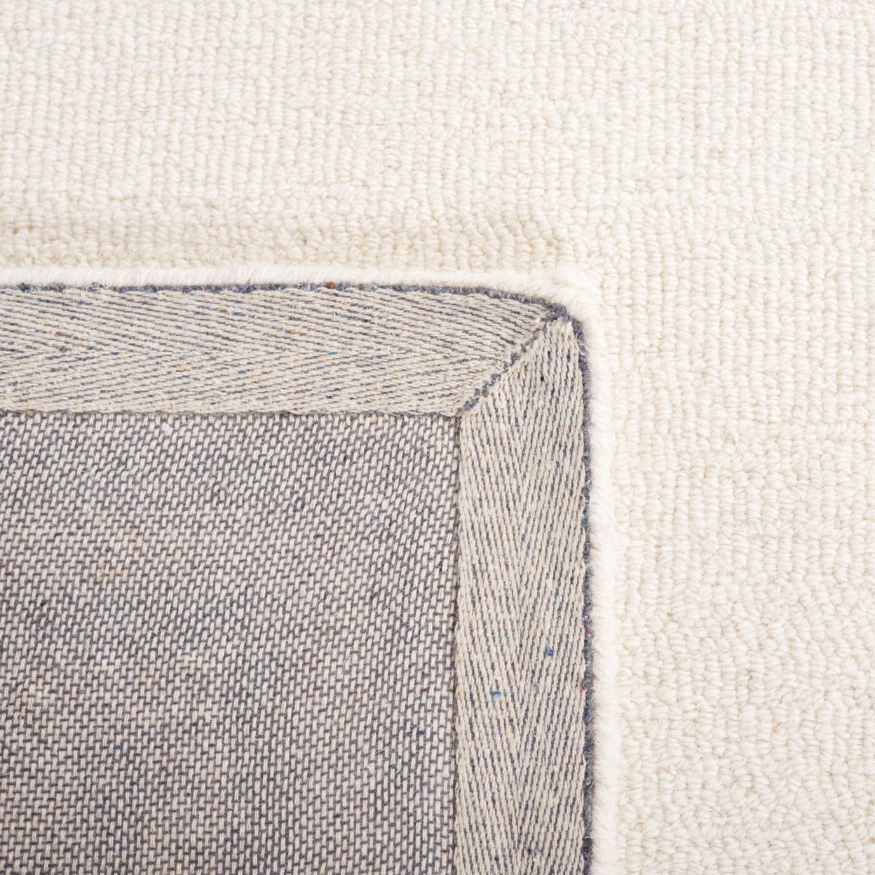 SAFAVIEH Metro Ivonette Bordered Area Rug, Ivory/Green, 6' x 6' Round