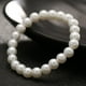 thumbnail image 3 of Brazalete de pulsera de perlas blancas de 8MM para mujer, pulsera con cuentas, joyería elástica JAMW Sencillez, 3 of 5