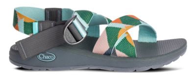places that sell chacos in store