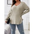 thumbnail image 2 of Camiseta holgada de polar de manga larga con cuello en V y color liso de otoño e invierno para mujer de talla grande, 2 of 6