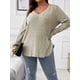 thumbnail image 3 of Camiseta holgada de polar de manga larga con cuello en V y color liso de otoño e invierno para mujer de talla grande, 3 of 6