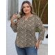 thumbnail image 2 of Blusa tipo túnica Romantii, talla grande, manga 3/4, cuello en V, estampado de leopardo, 2 of 5