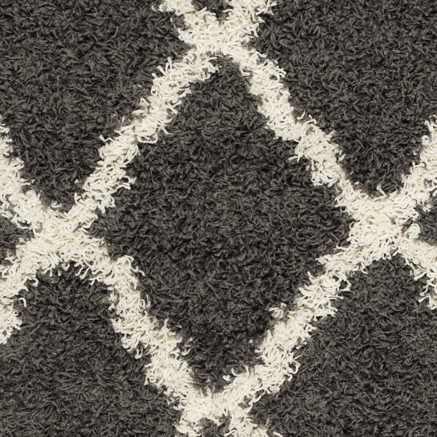 Safavieh Dallas Logan Geometric Shag Area Rug