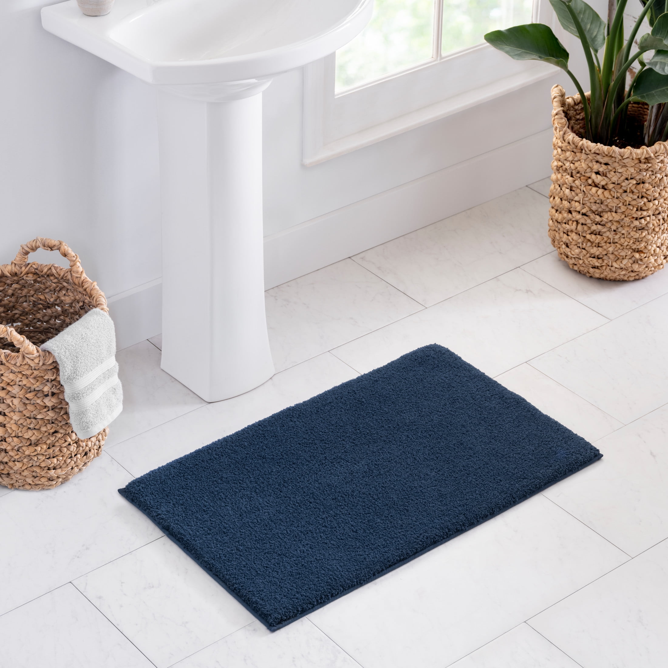 Better Homes & Gardens Ultra Soft Polyester Bath Rug, 23"x39", Blue Admiral