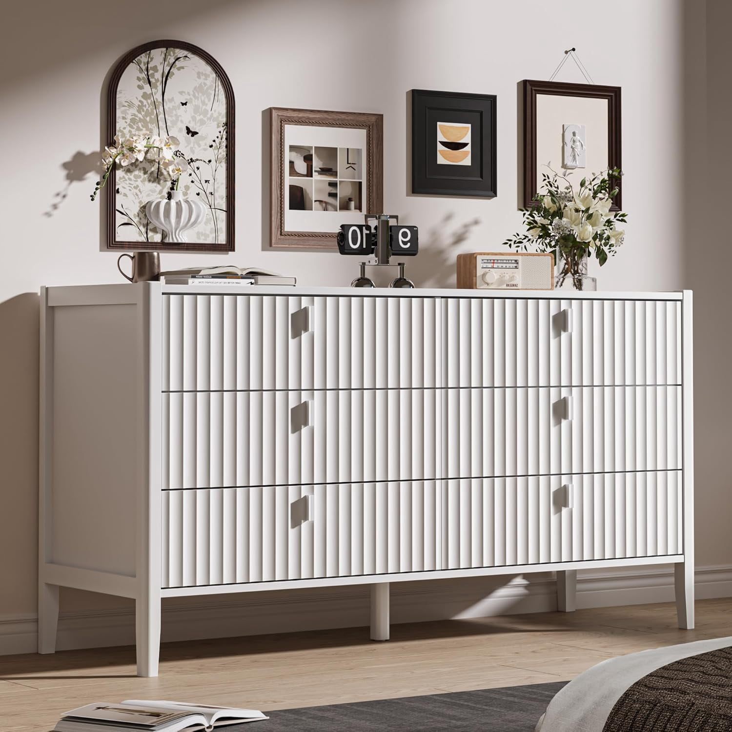 FURNIWAY White 6 Drawer Dresser for Bedroom, Modern Wood Dresser, Fluted Design Double Chest of Drawers with Wood Legs, TV Stand Storage Cabinet for Bedroom, Living Rooms, Offices, and Entryways