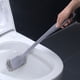 thumbnail image 1 of Juego de escobilla de inodoro con soporte | Cepillo de plástico para limpieza de inodoros | Cabezal plano resistente a la oxidación para limpiar debajo del borde y esquinas | Mango antideslizante de, 1 of 5