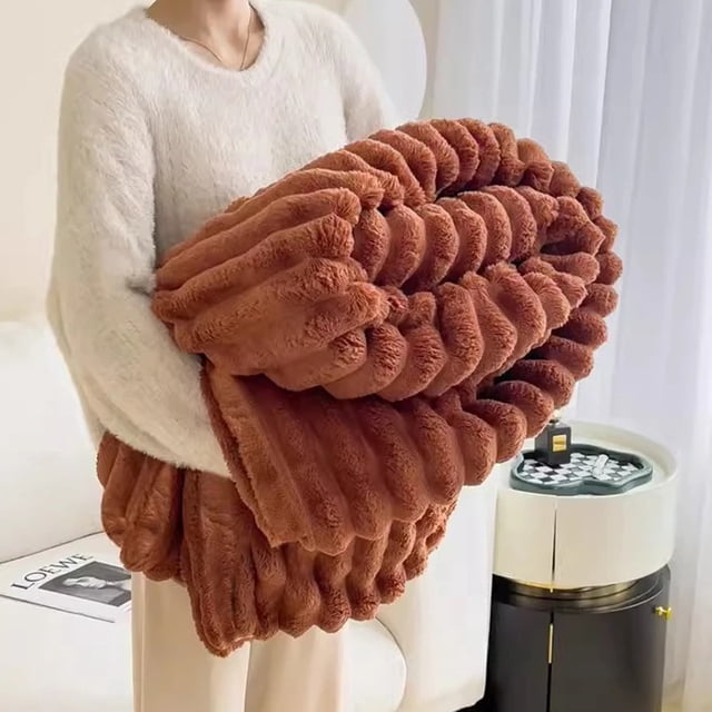 Imitation Rabbit Velvet Autumn Warm Bed Blanket or Blanket and Pillowcase Soft Warmth Winter Sofa Blankets for Throw Lap Blanket