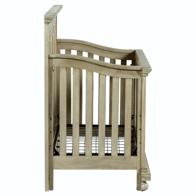 Delicate Wooden Style Baby Bed Baby Cot Design /Simple and Elegant