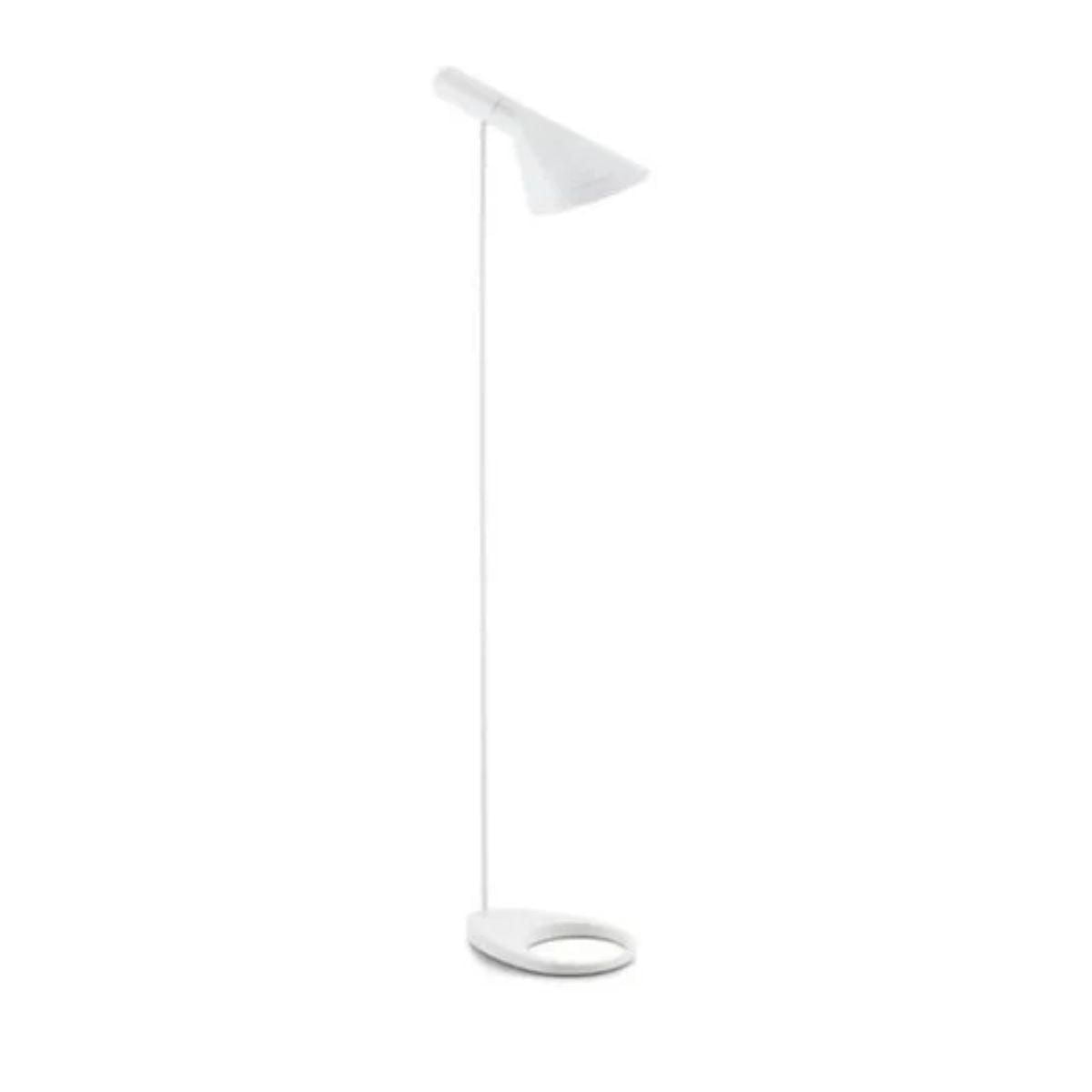 AVVA FLOOR LAMP IN WHITE