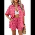 thumbnail image 1 of Conjunto de 2 Piezas para Mujer, con Estampado Floral Tropical Suave de Verano, Cuello en V, Corta, Botones y Pantalones Cortos. Rosa-Rojo XL, 1 of 10