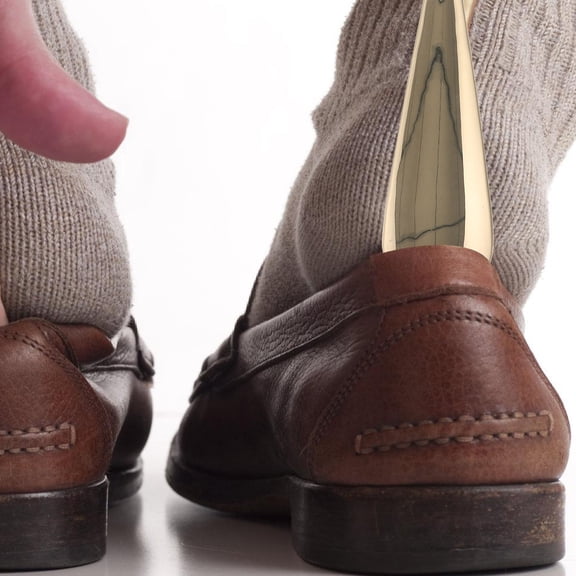 BESTOYARD Stylish Golden Metal Shoe Horn with Extended Handle for Easy Shoe Wearing