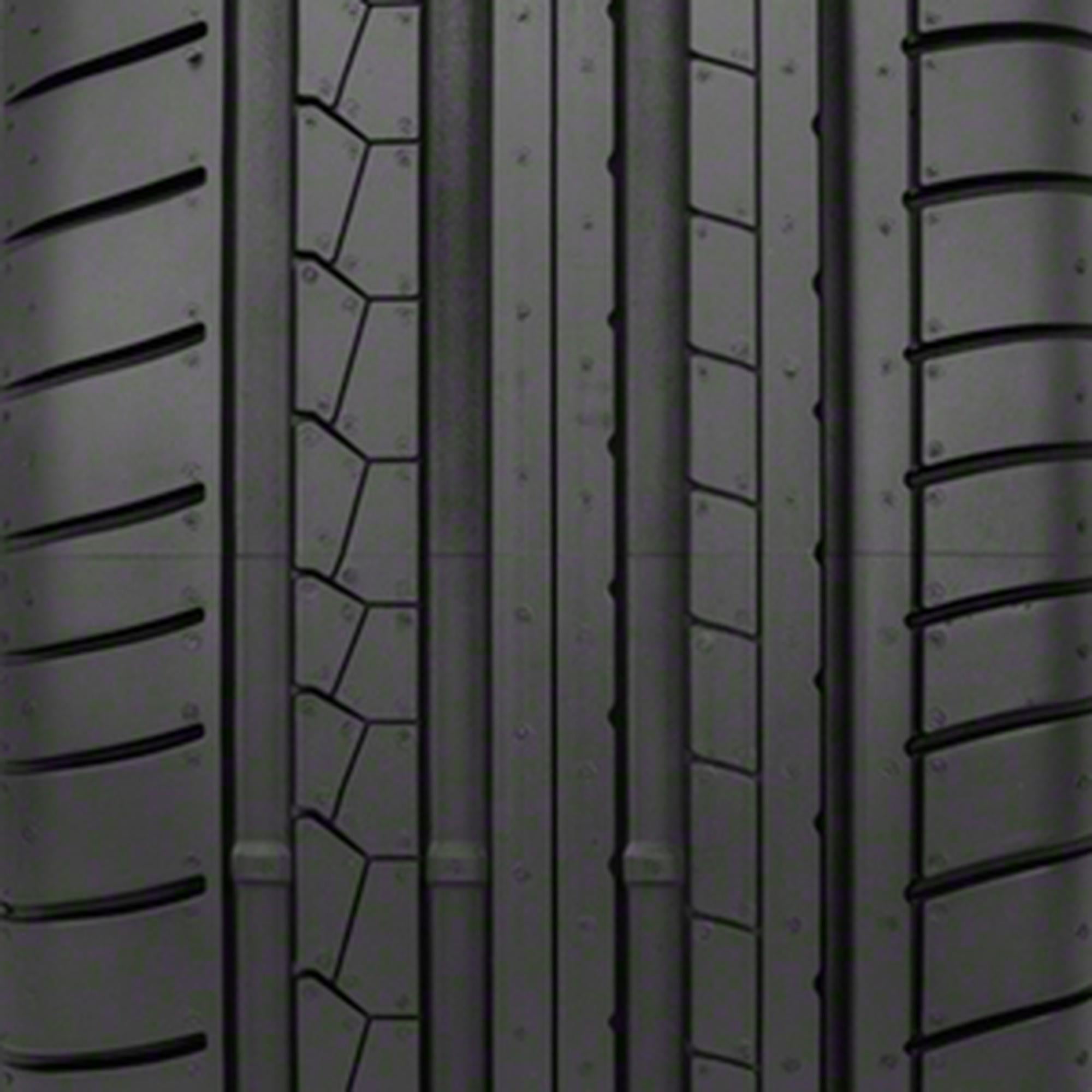 Dunlop SP Sport Maxx GT UHP 265/40ZR21 105Y XL Passenger Dunlop SP Sport Maxx GT UHP 265/40ZR21 105Y XL Passenger